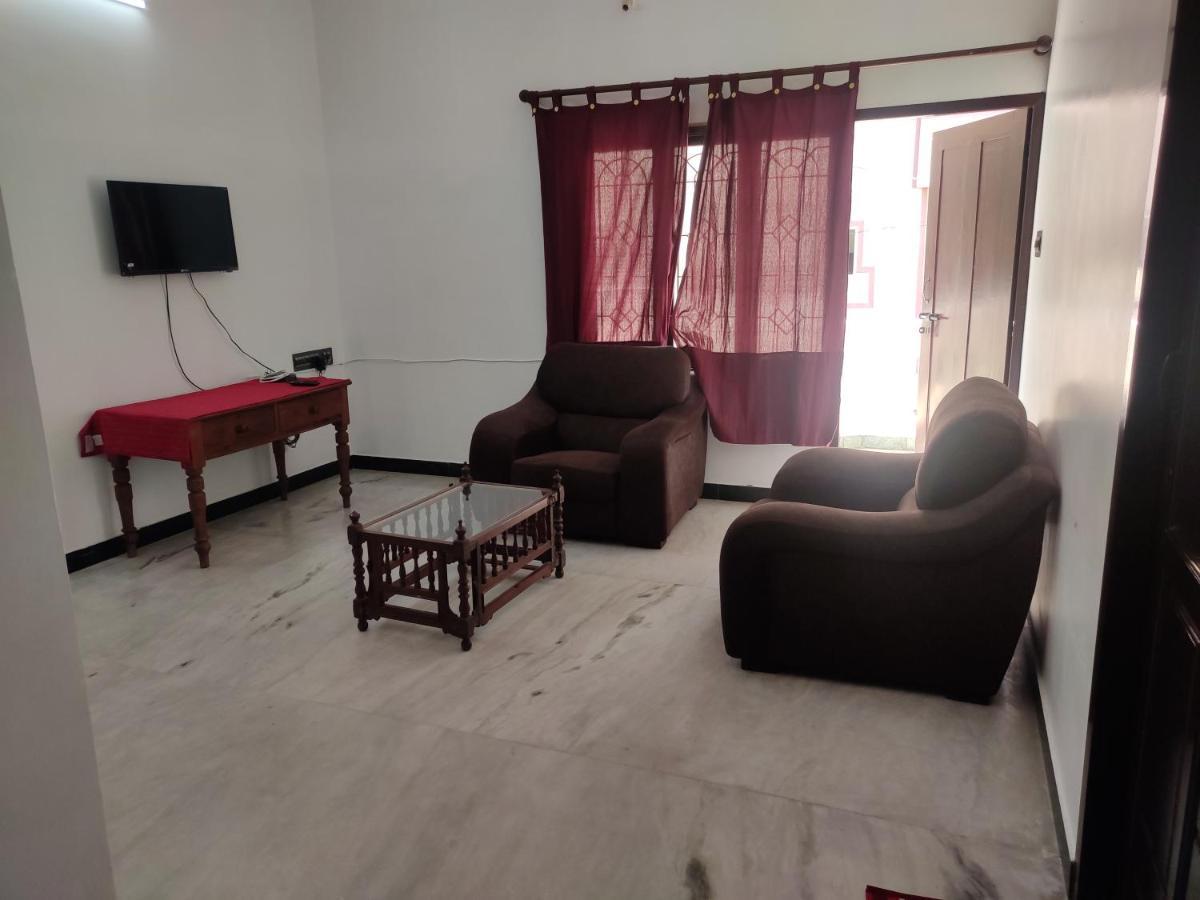 Villa Souhayl Homestay بونديتْشيري المظهر الخارجي الصورة