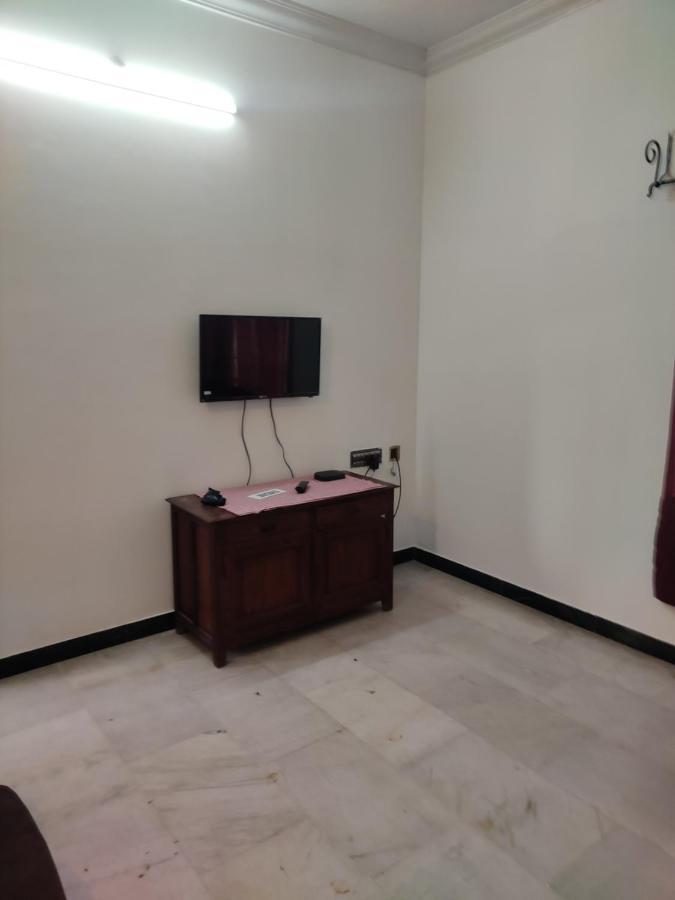Villa Souhayl Homestay بونديتْشيري المظهر الخارجي الصورة